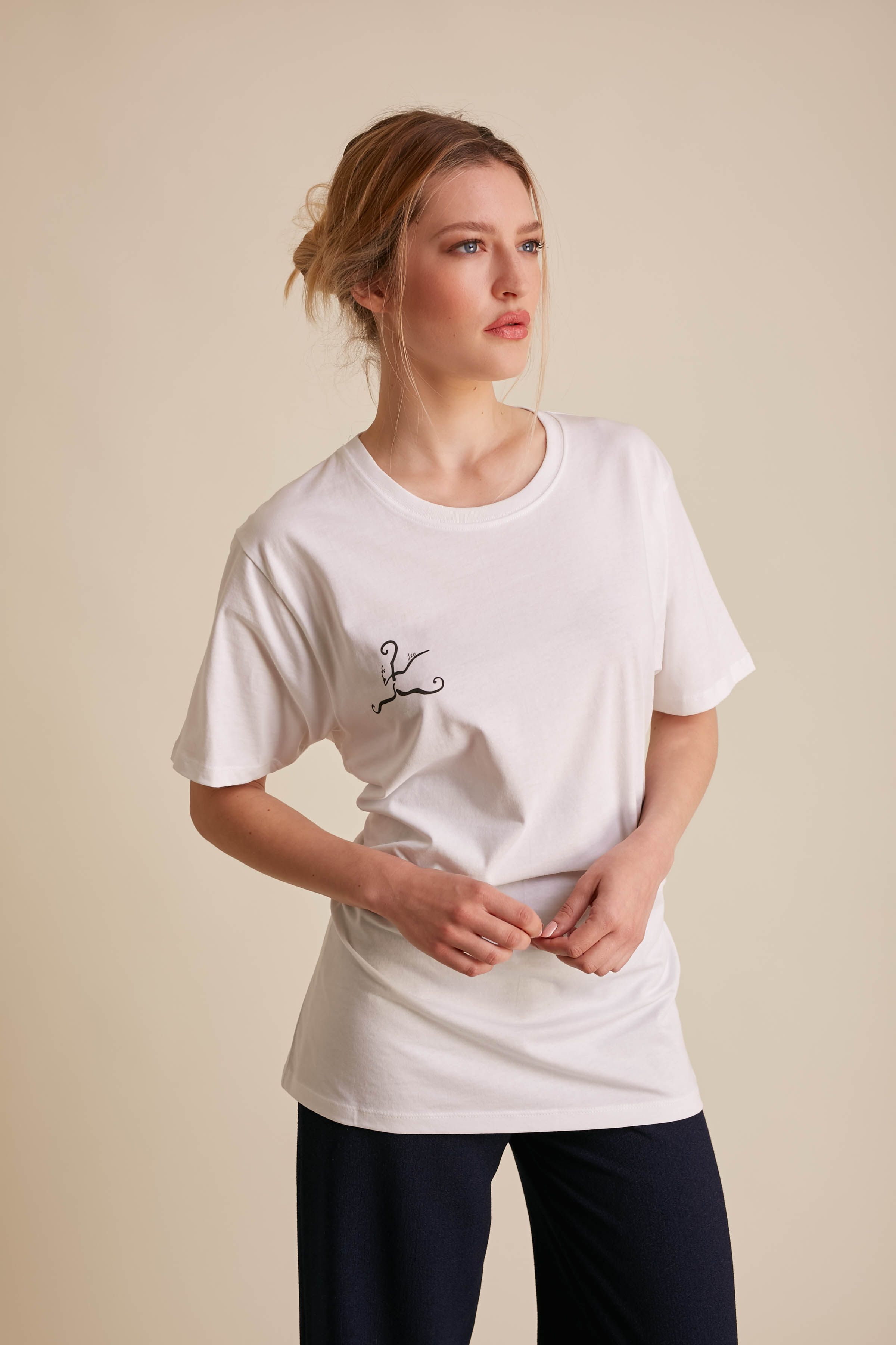 White T-Shirt in Organic Cotton with Logo Design | L26 Sustainable Clothing